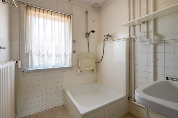 Medium property photo - Charitasstraat 17, 4702 ZL Roosendaal